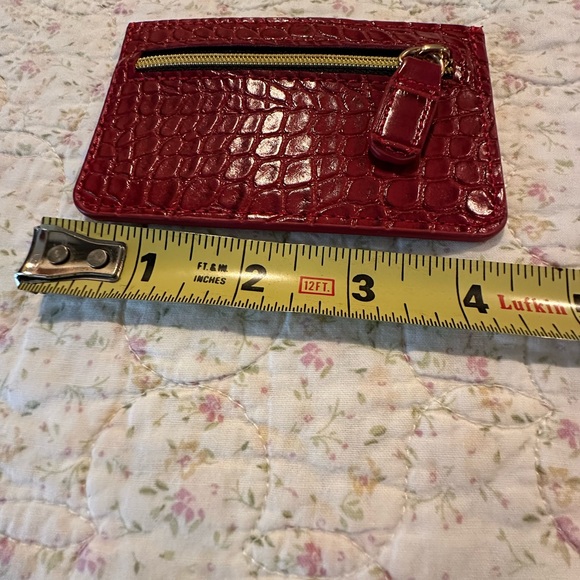 Below the Belt cardholder. Maroon faux snakeskin pink lining 2 card slots 1 zip - Picture 1 of 4